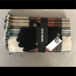 Brand new Steve Madden scarf and mittens set